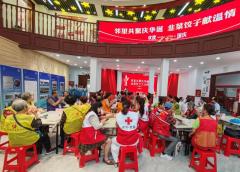 “公益菜园”丰收了，居民办包饺子大赛温暖邻里心