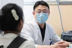 猫抓狗咬月接诊量破2000，留意宠物夏天情绪不稳定！