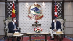 नेपाल के प्रधानमंत्री से मिले चीनी विदेश मंत्री
