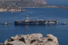 “福特”号航母发生火灾