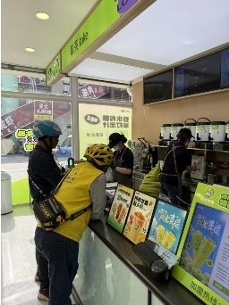 今年开奶茶店加盟怎么样？