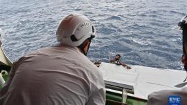 کشتی قطب‌نورد چینی ماهیگیران پاپوا گینه نو را نجات داد (تصاویر)