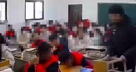 学生拿凳子砸同学后脑 学校已处理并加强安全教育