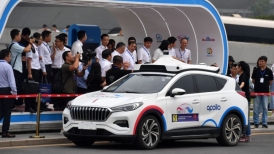 Prueban taxis autónomos con pasajeros en centro de China