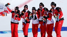Austria gana oro en esquí alpino mixto paralelo por equipos en Beijing 2022