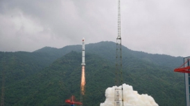 China pone en órbita nueve satélites Geely-01