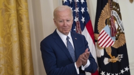 Administración Biden enfrenta "solo malas opciones" con aumento de inflación, según medio