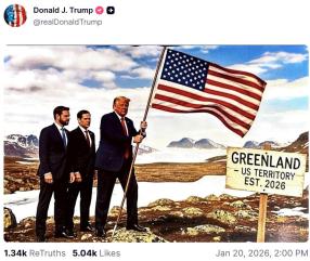 特朗普公开晒马克龙的短信 引发外交风波