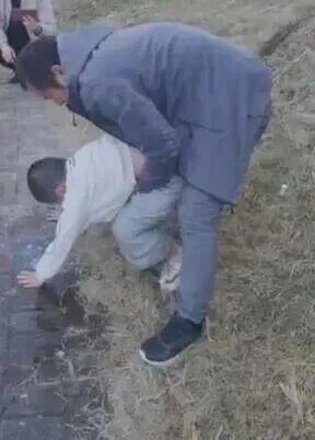 刷屏全网的黑衣男子找到了 英勇救人不留名