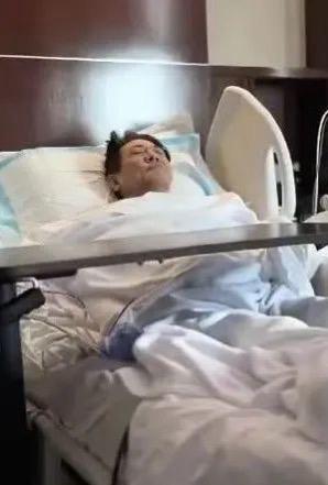 李连杰生僻公开手术经过