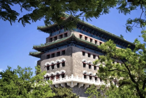 艺术系列｜对立共生，建筑反差美学