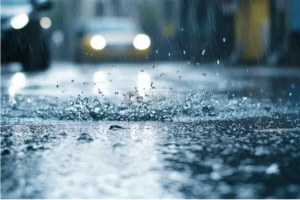 暴雨将至，北京9区居民，非必要不外出！市应急办发布暴雨红色预警公众防护“红十条”