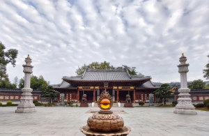 庐山东林寺辛丑暮秋即景