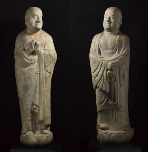 宋代石雕迦叶及阿难像