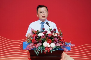 “你们有多大格局，就能拥抱多大舞台！”  高校开学典礼校长金句燃动新生