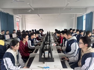 全员测评掌动态 筑牢成长“心”防线——竹溪一中组织全体学生开展心理健康测评