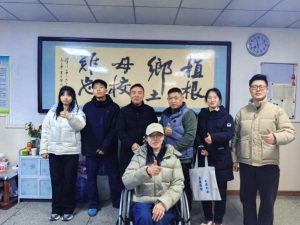 湖工大“轮椅女孩”回访母校汉川一中 为学弟学妹播撒奋进力量
