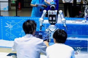 58秒，满分夺冠！武昌工学院斩获人形机器人Roban挑战赛全国总冠军