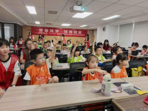 解码碧水生态密码 传承千年水韵文化——大学生志愿者走进放鹰台社区开展水生态主题科普支教
