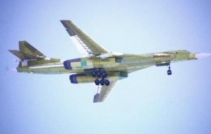 俄罗斯新图160首飞成功发展高超声速武器平台