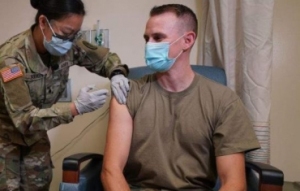 拒绝接种新冠疫苗 美国海军23名现役军人被开除