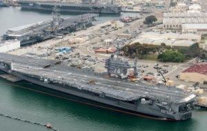 美国水手带造炸弹材料闯航母母港 被拦截逮捕
