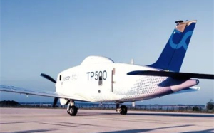 國產TP500無人運輸機成功首飛：最大航程1800km