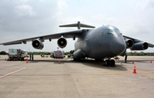 “中國飛機來了！”—巴基斯坦歡迎中國援助物資運抵卡拉奇