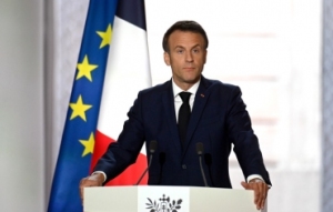 马克龙称法国不做任何大国的附庸 将坚持独立外交政策