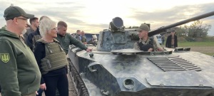 德防长突访乌克兰：将在未来几天提供先进防空系统