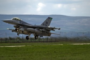 培训乌军飞行员驾驶F-16？俄媒：“西方的真正计划是……”
