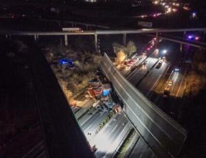 早报|湖北公路桥垮塌致4死8伤 长沙现奥密克戎病例