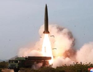 韩军：朝鲜发射2枚疑似短程弹道导弹 命中海上目标