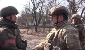 画面曝光！俄中部军区司令抵达乌克兰作战前线