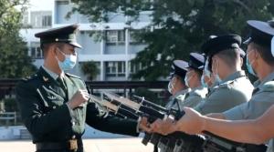 香港警队将全面转用解放军队列 纪录片《正步》上线