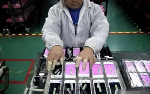 鸿海回应郑州园区iPhone出货减30%：状况在控制之中