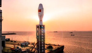 新型火箭成功完成中国首次海上热发射