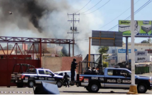 墨西哥逮捕毒枭之子引发交火致29死，逮捕行动或与拜登即将访问墨西哥有关