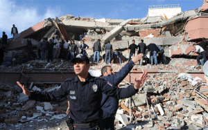 土耳其对325名涉嫌参与建造劣质建筑的人发逮捕令