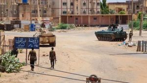 苏丹武装冲突持续 首都及周边多地发生交火