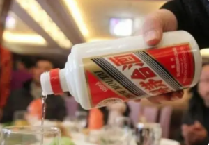 饭店收茅台瓶制米酒被罚10万 将米酒茅台混合调配