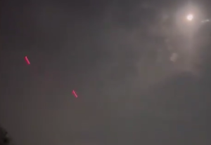 停火了又沒(méi)完全停,？這一夜印巴各執(zhí)一詞