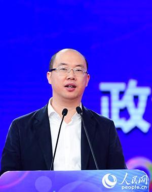 叶蓁蓁任人民日报社副社长 履新重要职位