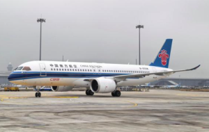 C919入列南航满十架 国产大飞机运营再加速