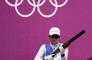 魏萌获得射击女子双向飞碟铜牌