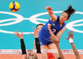 中国女排0-3不敌美国队 小组赛两连败