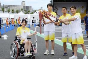 残奥火炬在江户川区传递