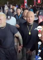 反詐老陳道歉方丈被指陰陽怪氣 網(wǎng)絡(luò)清朗行動下的諷刺