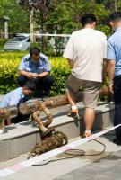 5歲男童小區(qū)景觀池內(nèi)觸電身亡 媽媽撈孩子時(shí)也觸電 安全隱患引發(fā)關(guān)注