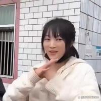 因年猪爆火博主1分钟视频报价2400元 真实生活成流量密码